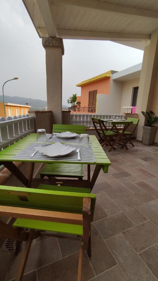 B&B Va' Pensiero Villasimius Buitenkant foto