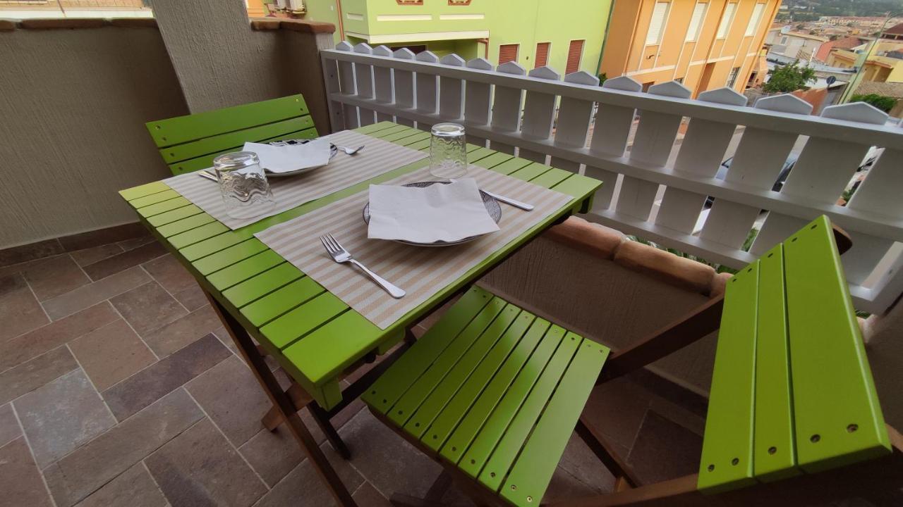 B&B Va' Pensiero Villasimius Buitenkant foto